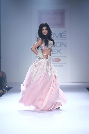 Shruti Haasan walks for Shehla Khan at Lakme Fashion Week