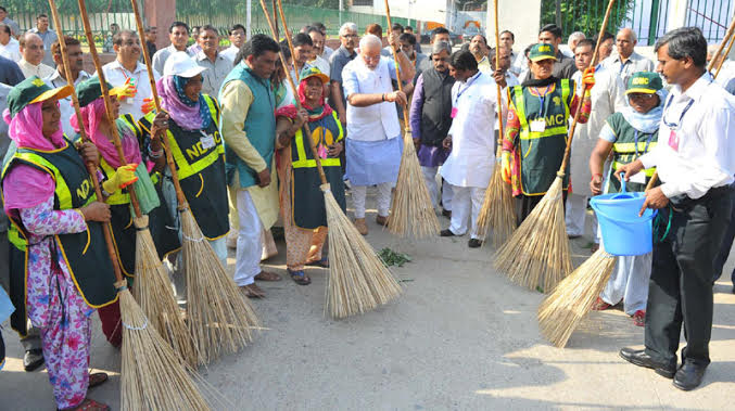 PM Modi launches Clean India campaign
