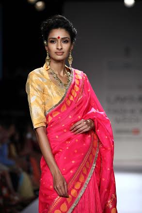 Vaishali S showcases collection at LFW 