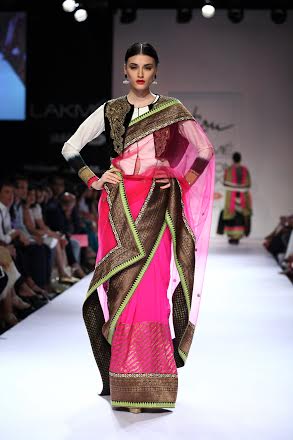 Designer Ekru showcases collection at Lakme Fashion Week 