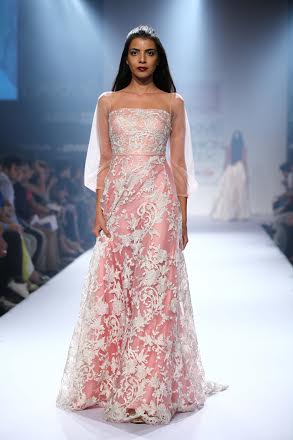 Shruti Haasan walks for Shehla Khan at Lakme Fashion Week