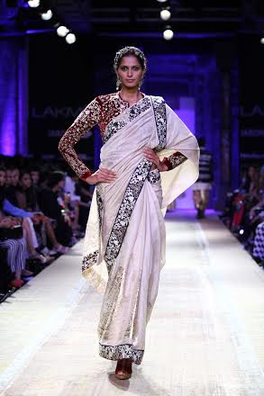 Jacqueline walks the ramp at Lakme Fashion Week