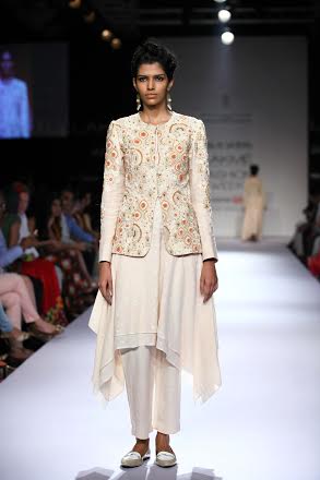 Soumitra Mondal showcases collection at LFW  