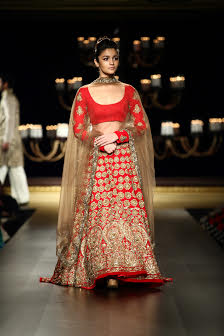 ICW Delhi: Aditya Roy Kapoor, Alia Bhatt walks ramp for Manish Malhotra