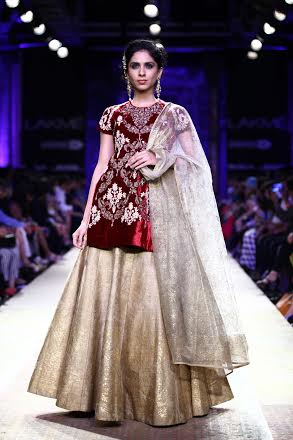 Jacqueline walks the ramp at Lakme Fashion Week