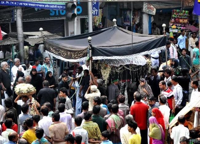 Muslim community observes Muharram in Kolkata