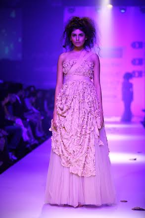 Diana Penty  walks the ramp at Lakme Fashion Week  