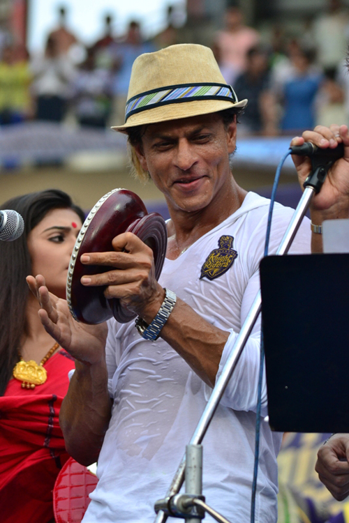 Eden felicitates SRK, KKR