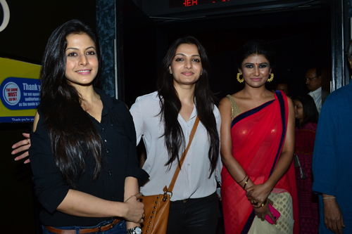 'Apur Panchali' premiered in Kolkata