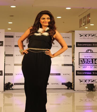 Nusrat walks at  Shopper Stop Sananda Pujor Bazar 