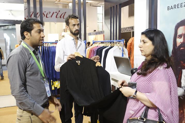 'Aalishan Pakistan' sees huge surge in visitors on second day