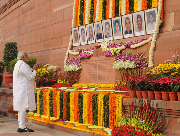 Tribute to martyrs of Parliament attack