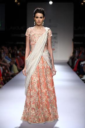 Soumitra Mondal showcases collection at LFW  