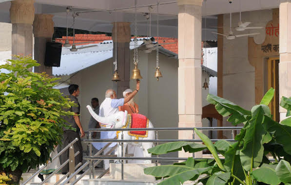 PM Modi launches Clean India campaign