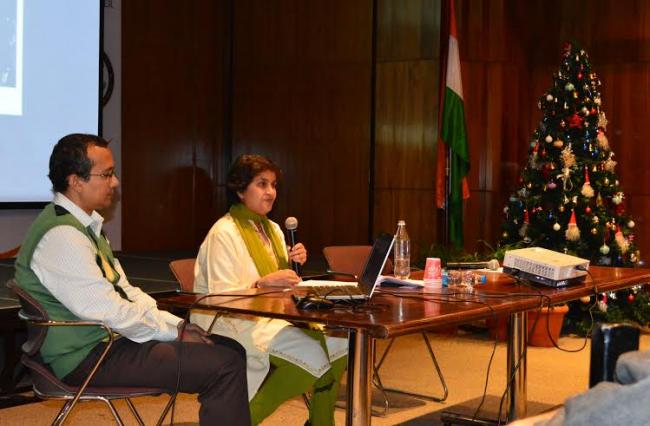 Dr.Esha Niyogi De speaks on films in Kolkata