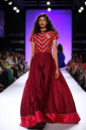 Designer Shruti Sancheti showcases collection at LFW