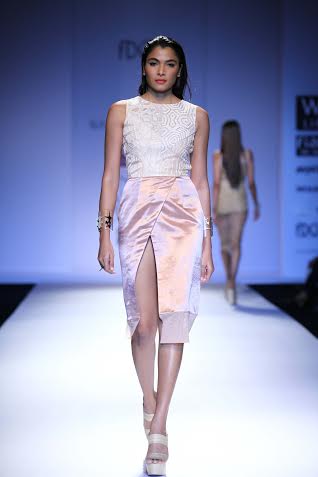 Designer Nachiket Barve showcases collection at WLIFW