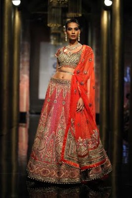 Shraddha Kapoor walks for JJ Valaya at IBFW