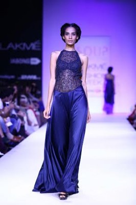 Geeta Basra walks for  Sougat Paul at Lakme Fashion Week