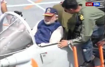 Narendra Modi witnesses Navy's prowess