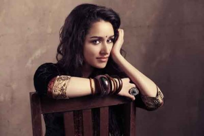 Shraddha Kapoor launches her Facebook page