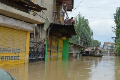 Rs 5,700 crore immediate loss to J & K economy; tourism hit hardest