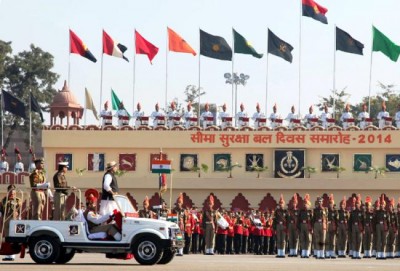 Union Home Minister lauds BSF for giving a befitting reply to Pakistan's ceasefire violations 