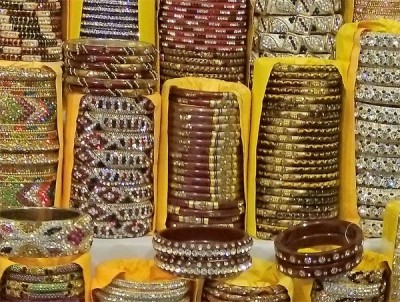 X5 Retail weekend bazaar's wedding theme kick starts in Kolkata