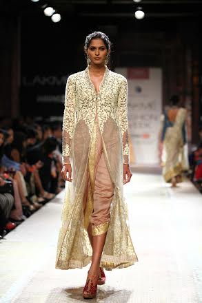 Jacqueline walks the ramp at Lakme Fashion Week