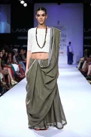 Konkona Sen Sharma walks the ramp at Lakme Fashion Week