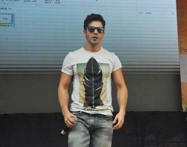 Varun Dhawan takes over Mithibai by Badlapur storm