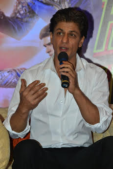 SRK celebrates 'Happy New Year' in Kolkata 