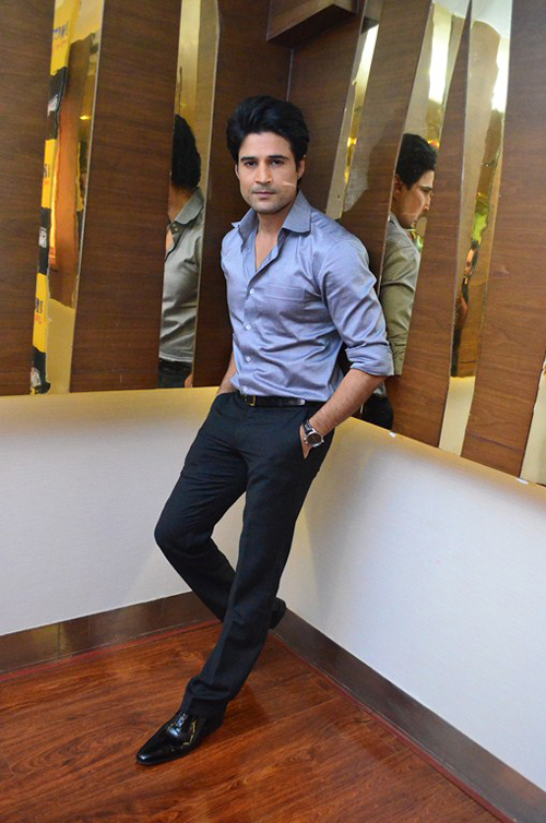 Rajeev Khandelwal promotes 