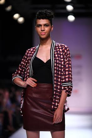 Kriti Sanon walks the ramp at Lakme Fashion Week 