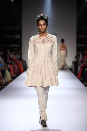 Soumitra Mondal showcases collection at LFW  