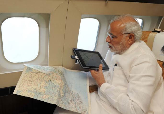 PM visits Hudhud-hit Visakhapatnam