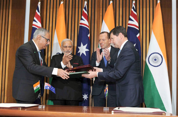 Narendra Modi being warmly received by the Prime Minister of Australia