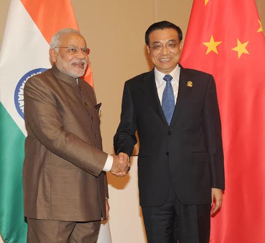 Modi,  Li Keqiang meet in Myanmar