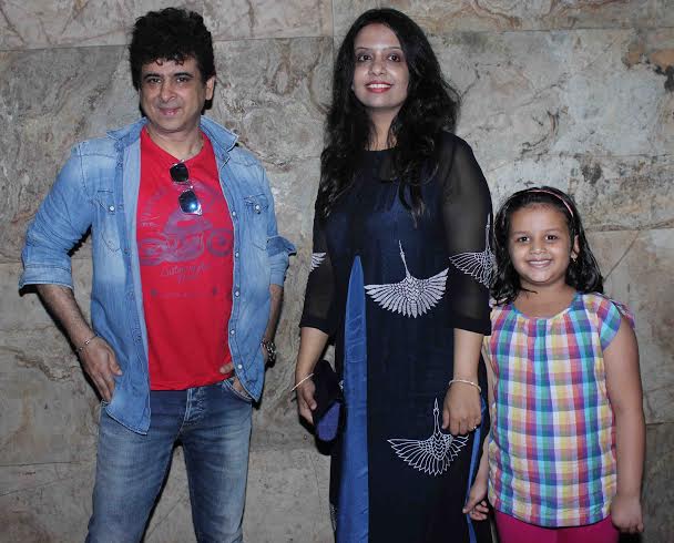 Amruta Fadnavis attends special screening of  'Aisa Yeh Jahaan'