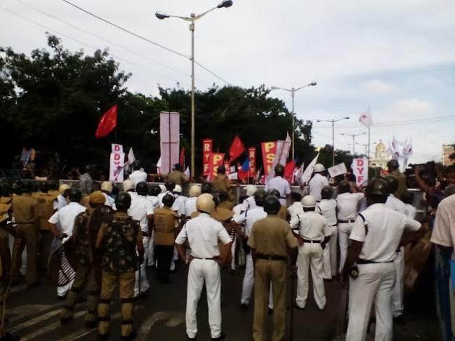Kolkata: Left's youth and students wings hold protest march