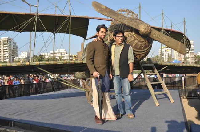 Team Hawaizaada recreates history in Mumbai beach