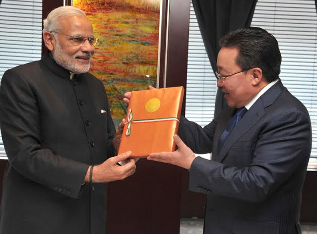Modi's gift to the President of Mongolia