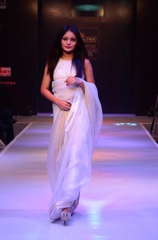Hari Anand showcases collection at Kingfisher Ultra Bengal Fashion Week