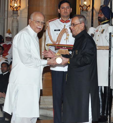 President confers Bharat Ratna, Padma Awards 