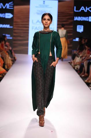 LFW SR 2015: Gaurang Shah, Shruti Sancheti, Soumitra showcase collection