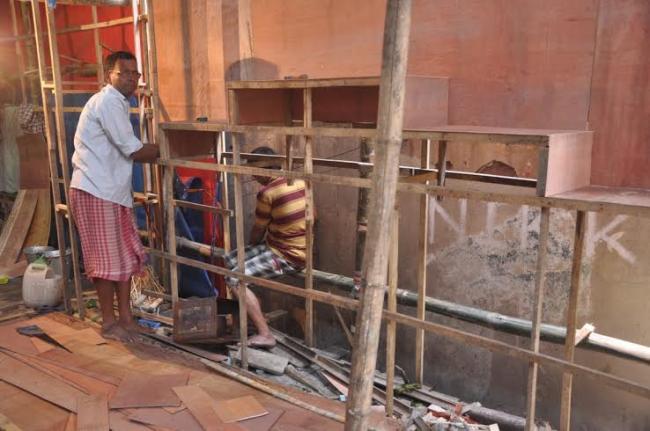 Bhowanipur 75 Palli Sarbojanin Durgotsav gears up for the festive season with  'Juta Abishkar' theme