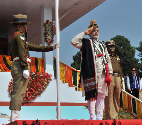  Modi flagging off the AC express between Naharlagun and New Delhi, at Itanagar, in Arunachal Pradesh 