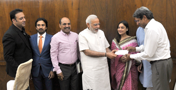 Kapil Dev meets PM Modi 