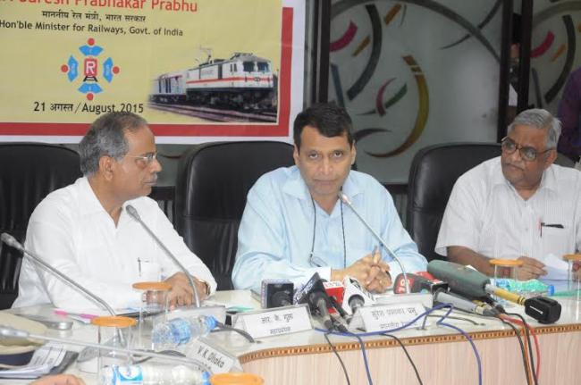 Suresh Prabhu in Kolkata