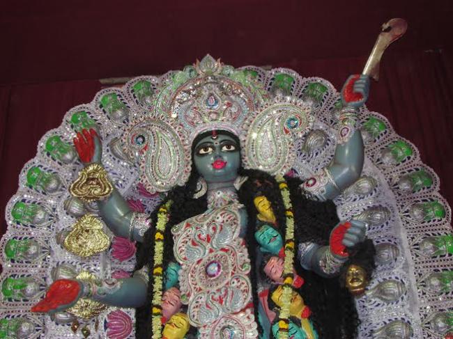 Kolkata: Royal Club celebrates Kali Puja